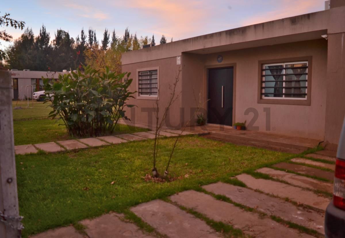 Foto de Venta casa quinta 4 amb con parque y pileta - FRANCISCO ALVAREZ, imagen 2