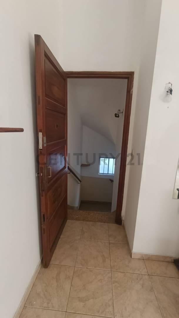 Foto de Ph en Venta en Almagro. Quincho y terraza. 5 ambientes. Bajas expensas, imagen 2