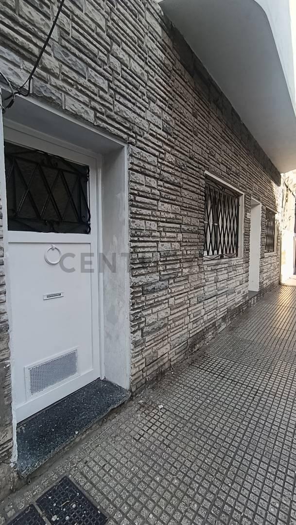 Foto de Ph en Venta en Almagro. Quincho y terraza. 5 ambientes. Bajas expensas, imagen 1