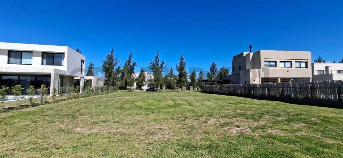 Foto de Oportunidad Única: Excelente Lote en Venta en Barrio Privado El Naudir, imagen 2