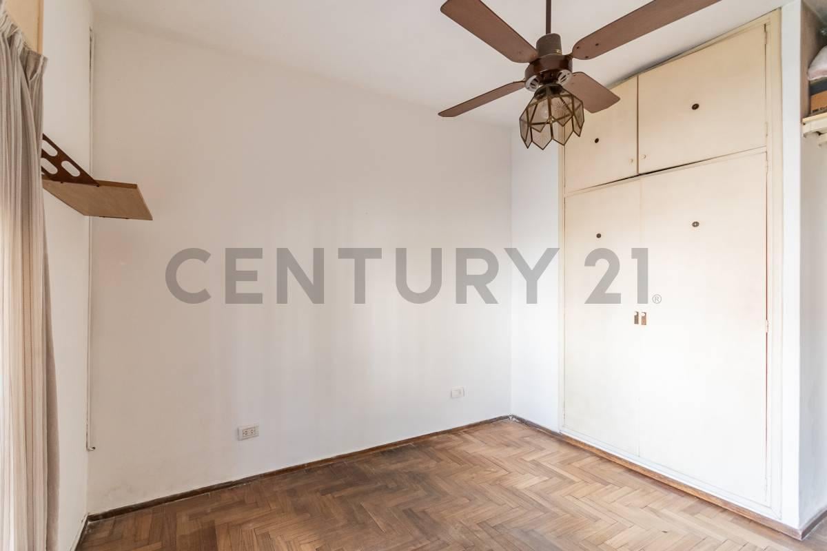 Foto de VENTA PH al frente con Patio Terraza Villa Sarmiento Haedo, imagen 3