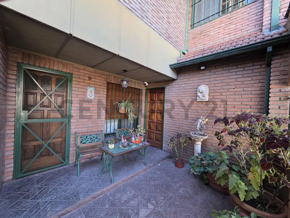 Foto de Venta de gran ph con garage en Villa Maipú. Se evalúan departamentos en, imagen 4