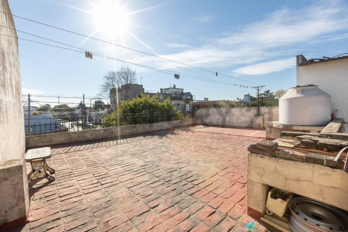 Foto de PH 3 AMBIENTES TIPO CASA CON PATIO Y TERRAZA PROPIA – VILLA BALLESTER, imagen 1