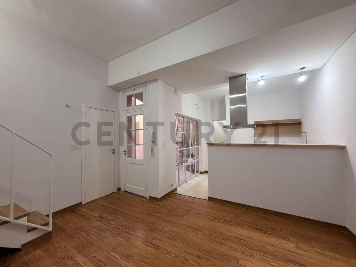Foto de PH EN VENTA SANTA RITA 3 AMBIENTES CON PATIO SIN EXPENSAS REMODELADO A, imagen 4