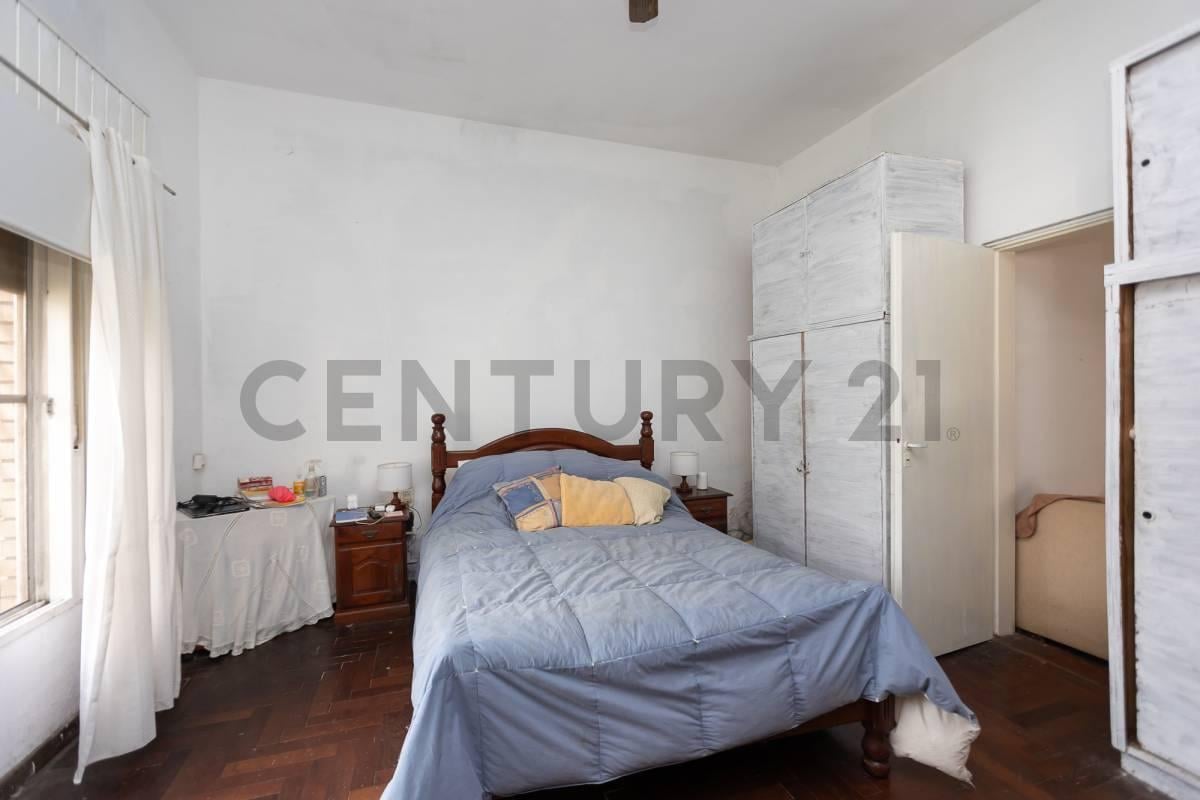 Foto de VENTA CASA MULTIFAMILIAR 4 AMB CON COCHERA VILLA BOSCH, imagen 5