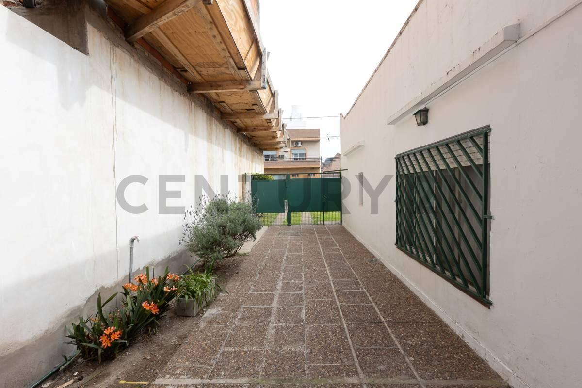 Foto de VENTA LOTE PARA DESARROLLO EN VILLA BOSCH - ACEPTA METROS, imagen 1