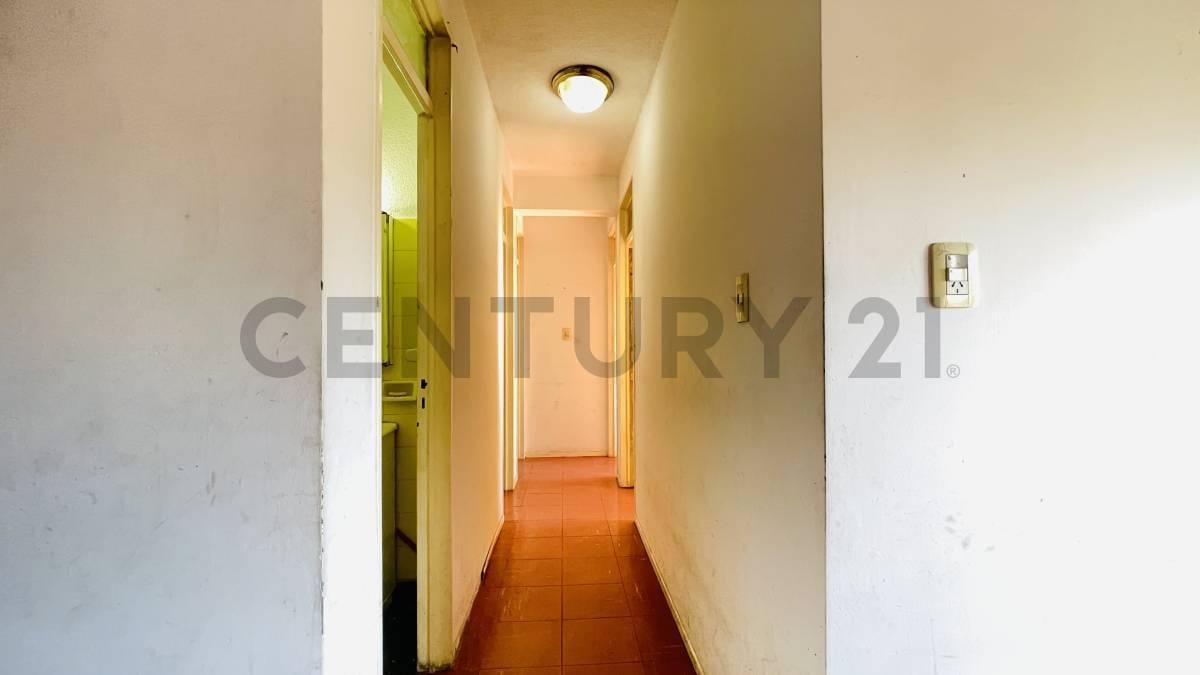 Foto de Departamento de 4 Ambientes en Venta en Nueva Pompeya con Balcón, imagen 3