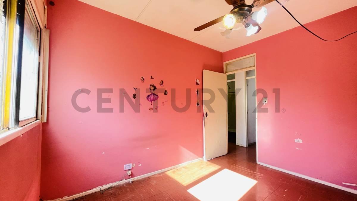 Foto de Departamento de 4 Ambientes en Venta en Nueva Pompeya con Balcón, imagen 4