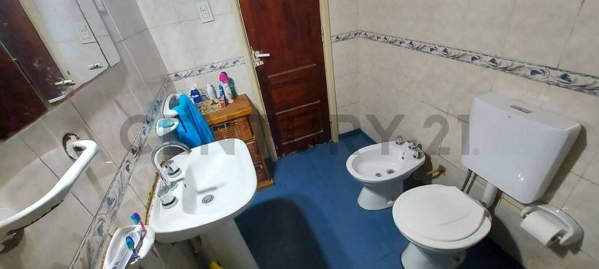 Foto de VENTA DE PH 4 AMBIENTES GRAN TERRAZA EN CASEROS, imagen 2