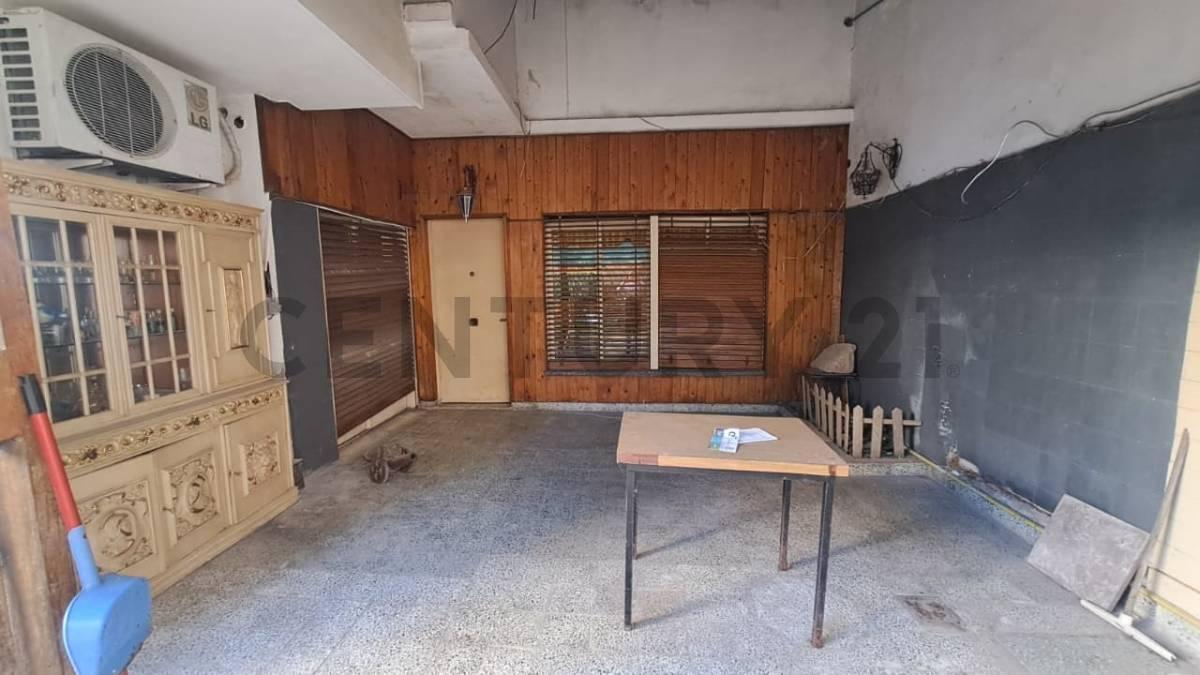 Foto de VENTA CASA Y DEPÓSITO PERMUTA USD 100.000, imagen 3