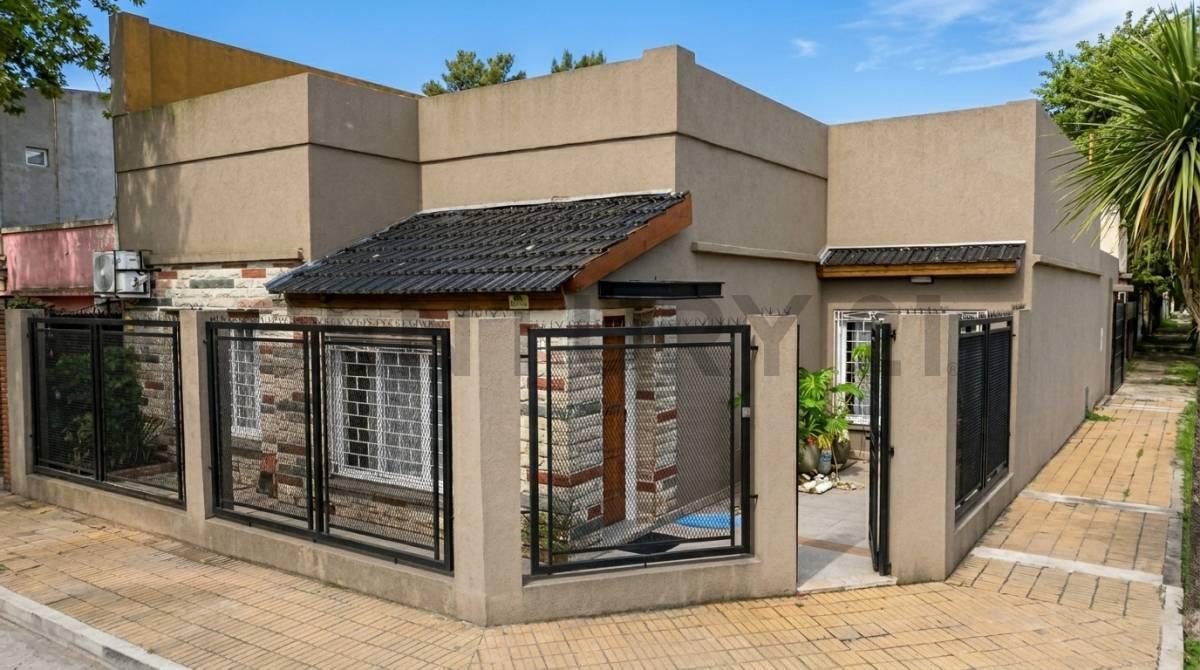 Foto de Casa Boutique 3 Ambientes | Totalmente Reciclada Premium | Apto Crédito, imagen 2