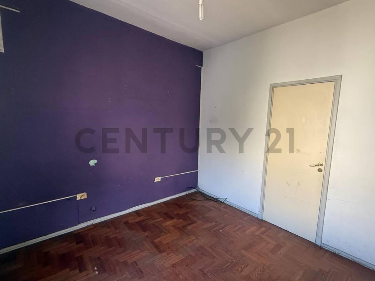 Foto de Venta depto tipo PH 3 amb Morón, imagen 2