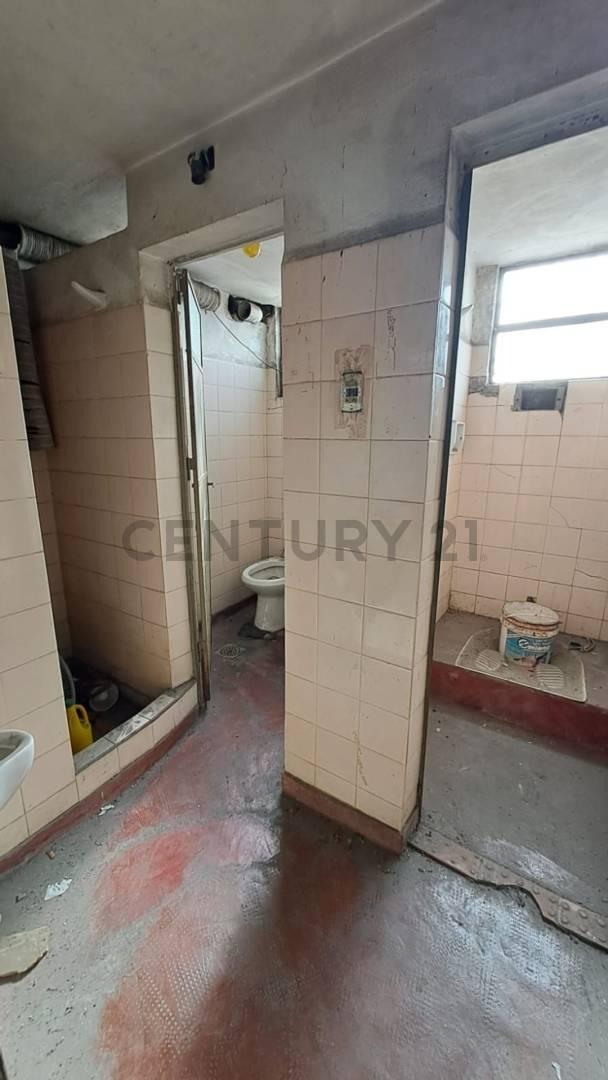 Foto de Venta Casa + Deposito, Permuta, BAJO DE PRECIO, imagen 4