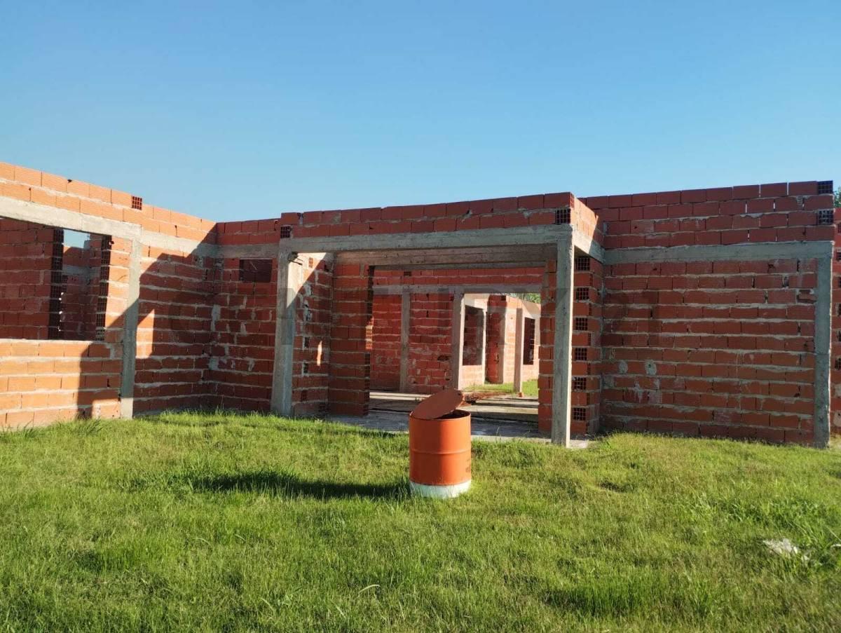 Foto de Lote con obra a terminar en barrio cerrado Lomas de Petión - Acepta, imagen 1