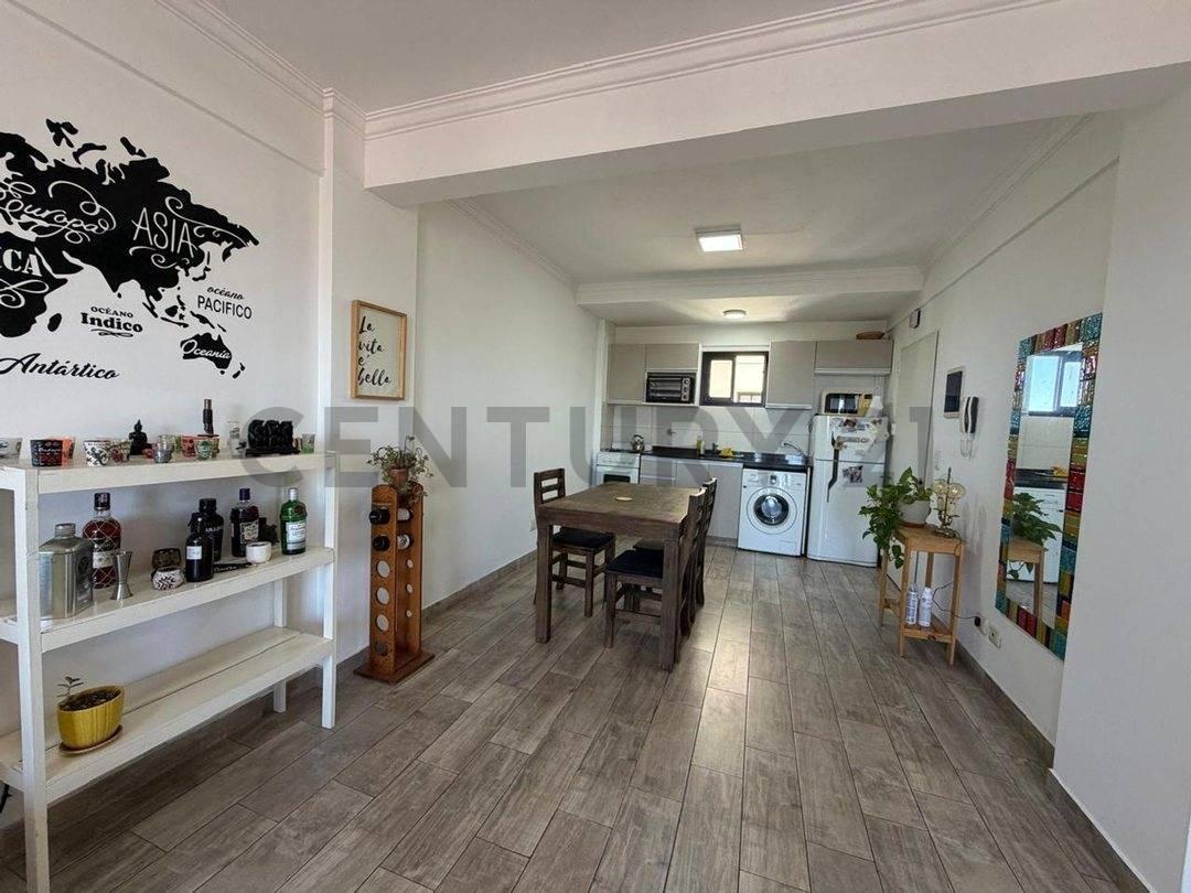 Foto de VENTA FLORESTA MONOAMBIENTE DIVISIBLE C BALCON, imagen 1