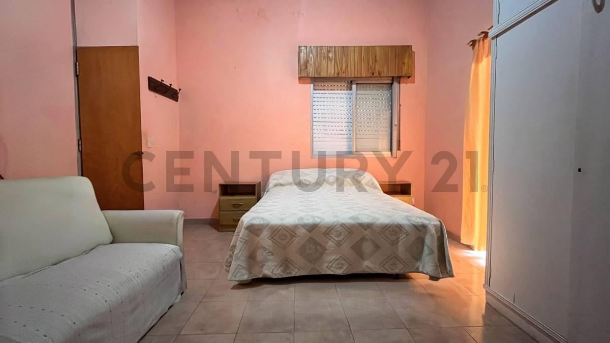 Foto de VENTA CASA 5 AMBIENTES FINANCIACION ACEPTA PERMUTA, imagen 4