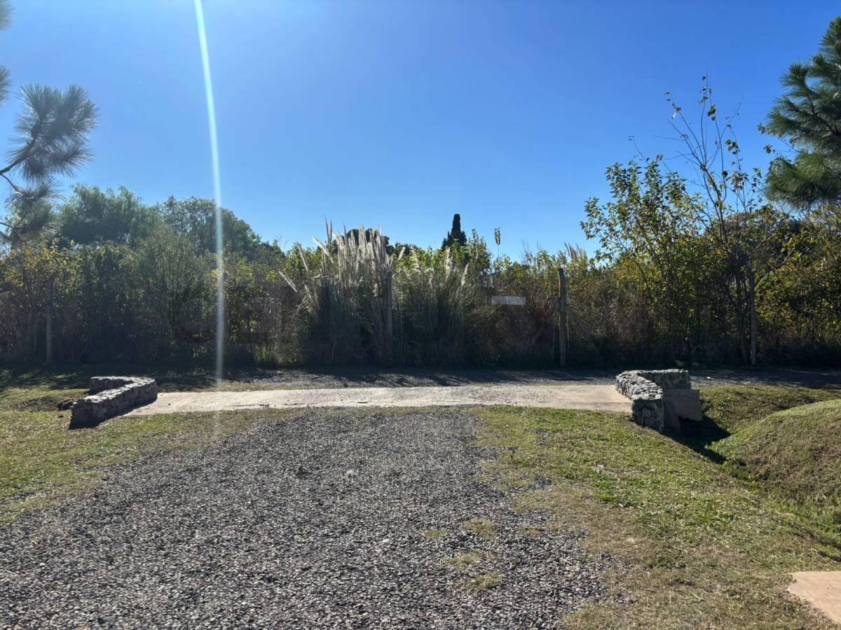 Foto de Espectacular lote en venta en Barrio Avira (Matheu), imagen 3