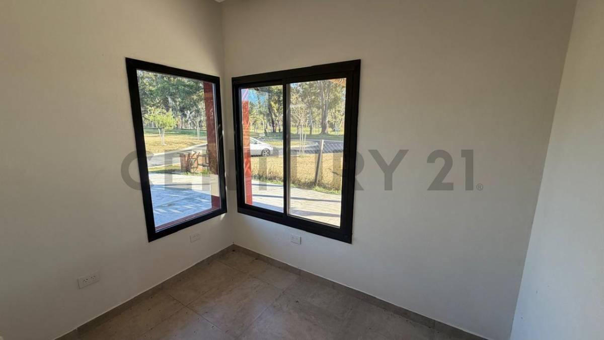 Foto de Casa a estrenar 4 amb + escritorio, pileta y galería – Santa Sofía, imagen 5