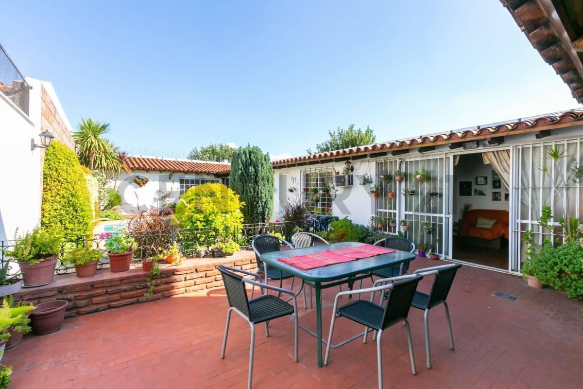 Foto de Venta casa 5 amb c pileta garage y quincho PERMUTA, imagen 4