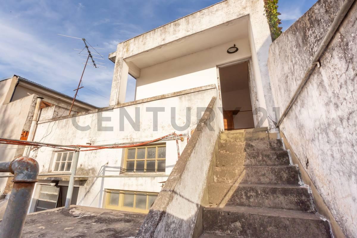 Foto de Venta Casa a refaccionar - PERMUTA - OPORTUNIDAD., imagen 1