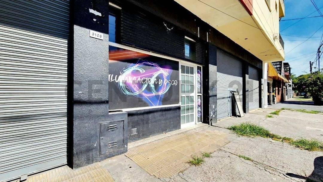 Foto de VENTA LOCAL COMERCIAL CASEROS PERMUTA, imagen 1