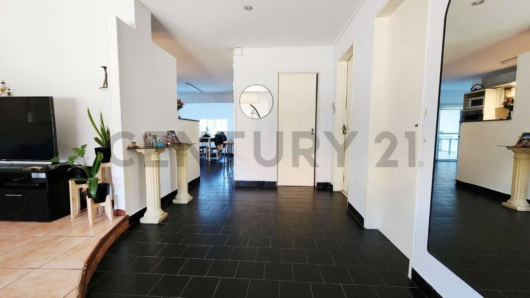 Foto de VENTA CASA 4 AMB JARDIN QUINCHO PERMUTA CASEROS, imagen 3