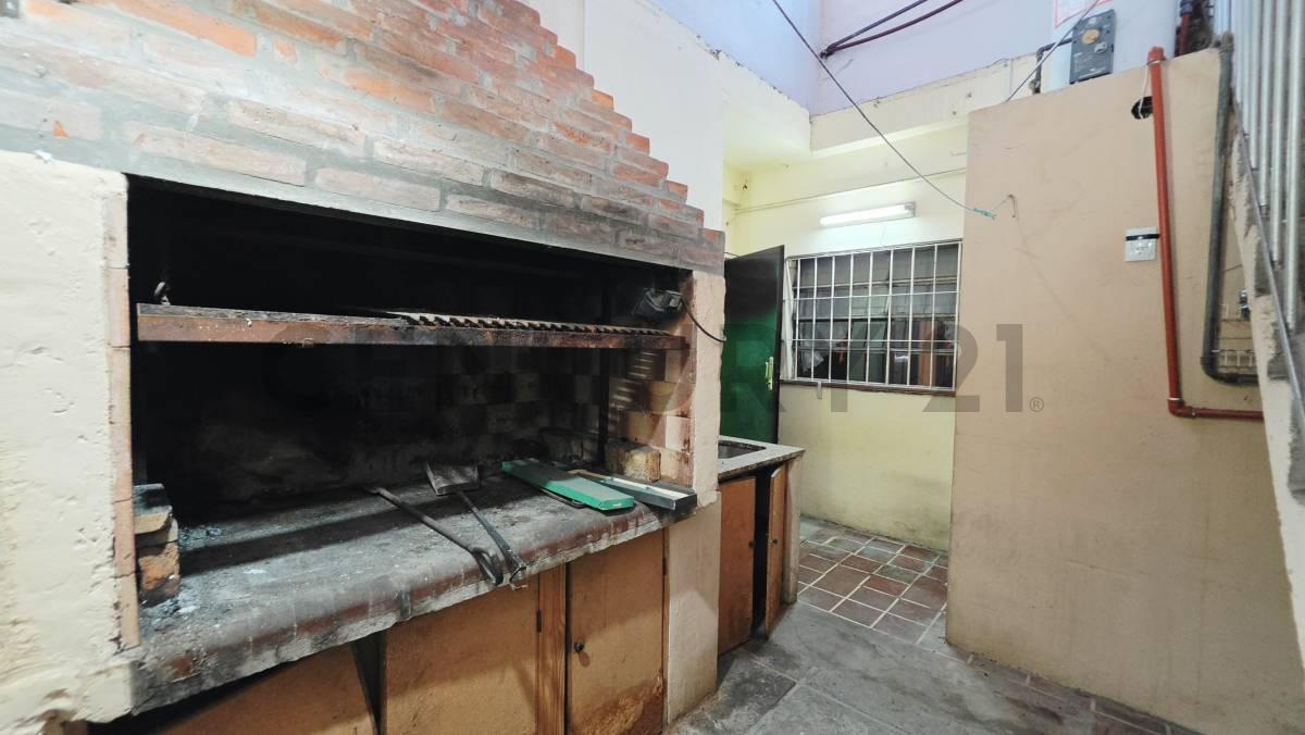 Foto de VENTA CASA 3 AMB COCHERA PARRILA TERRAZA PERMUTA, imagen 4