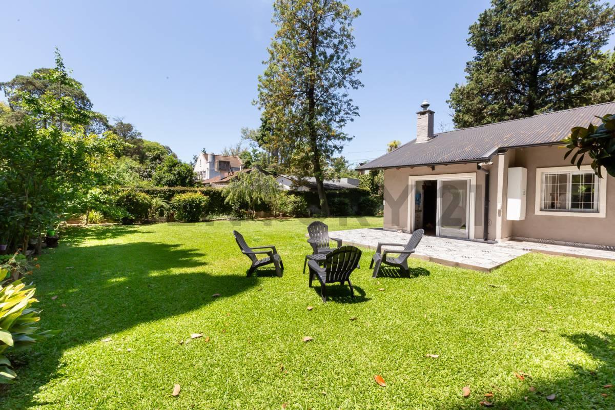 Foto de Venta Casa 4 ambientes- Piscina- jardin Parque Leloir-permuta, imagen 4