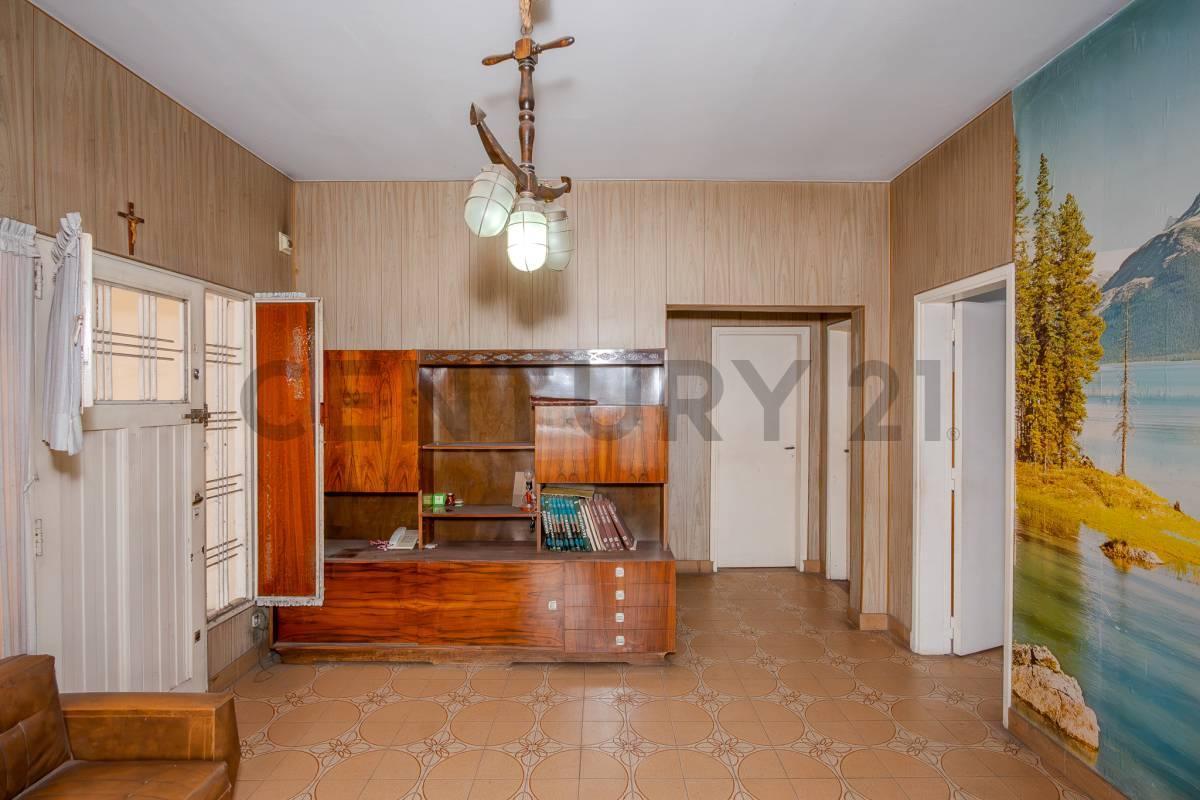 Foto de Casa 3 Ambientes con Garage y Altillo - Caseros Norte - acepta permuta, imagen 3