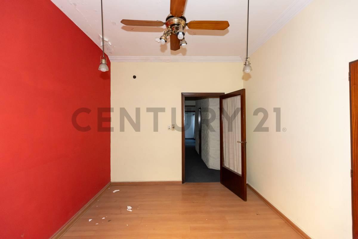 Foto de PH 3 amb en excelente ubicación – Ideal uso profesional. Apto crédito, imagen 1