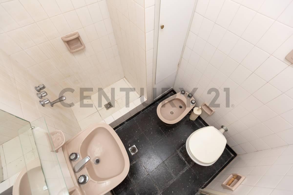Foto de Casa 4 amb c/jardín, quincho y garage Villa Bonich. Permuta, imagen 3