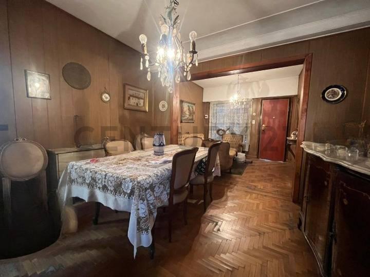 Foto de CASA 4 AMBIENTES , CON COCHERA Y PARQUE AMPLIO., imagen 5