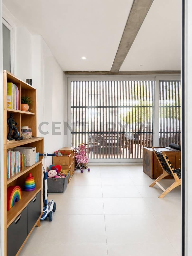 Foto de CASA EN CANTON NORTE- VISTA A LA LAGUNA- PILETA- PARRILLA- JARDIN, imagen 2