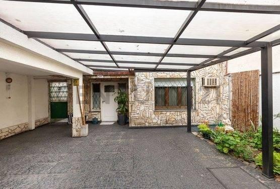 Foto de Casa Multifamiliar caseros - PERMUTA - FINANCIA, imagen 1