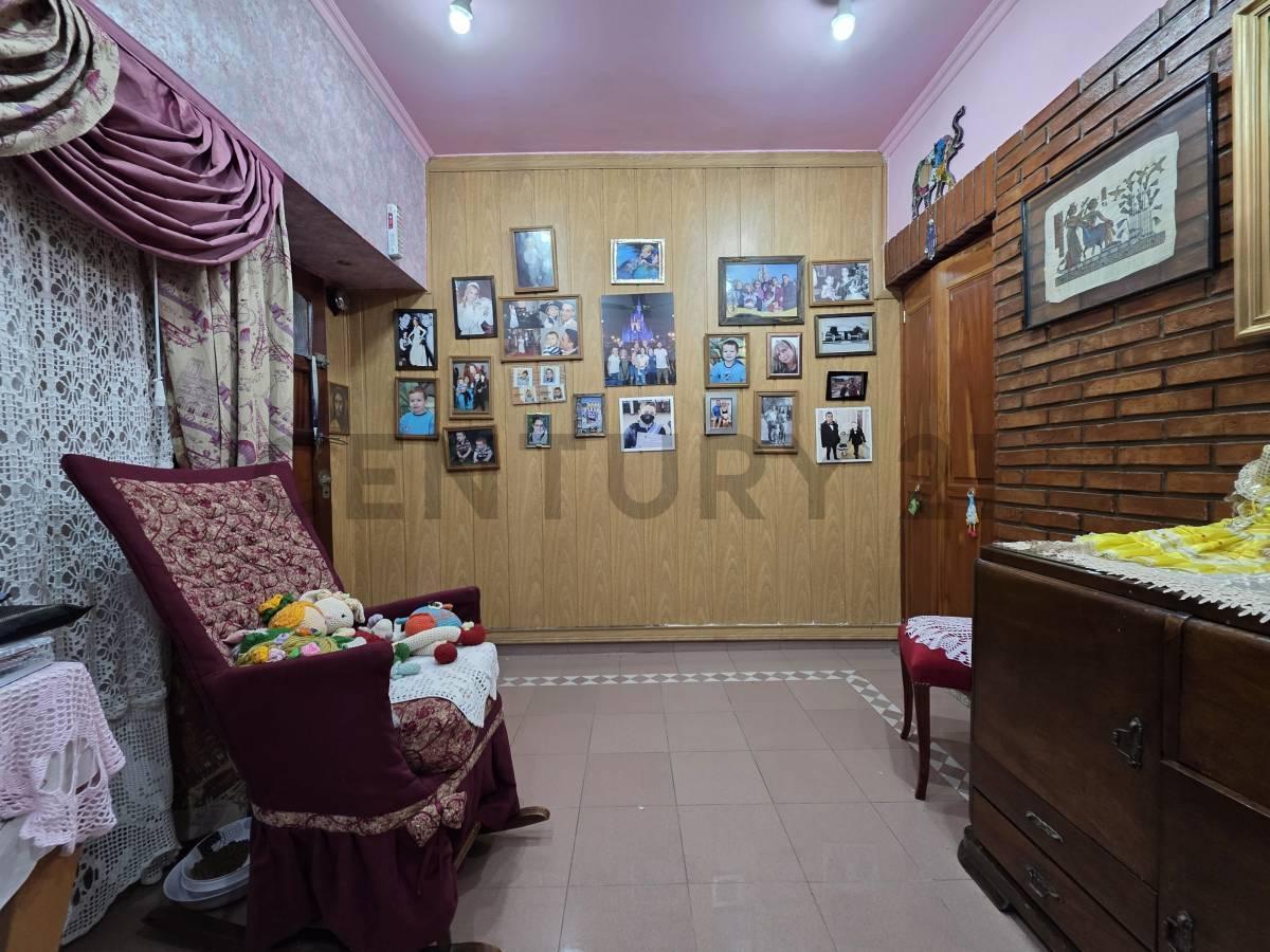 Foto de Venta de gran ph con garage en Villa Maipú. Se evalúan departamentos en, imagen 2