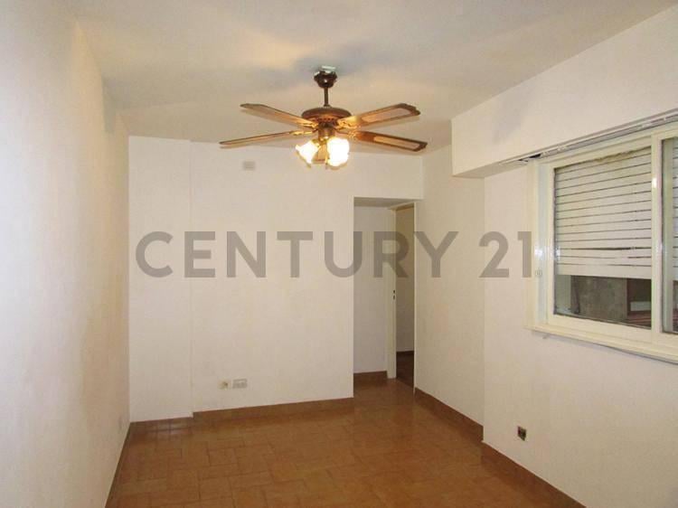 Foto de Venta departamento 2 ambientes en San Cristobal.-Permuta, imagen 5