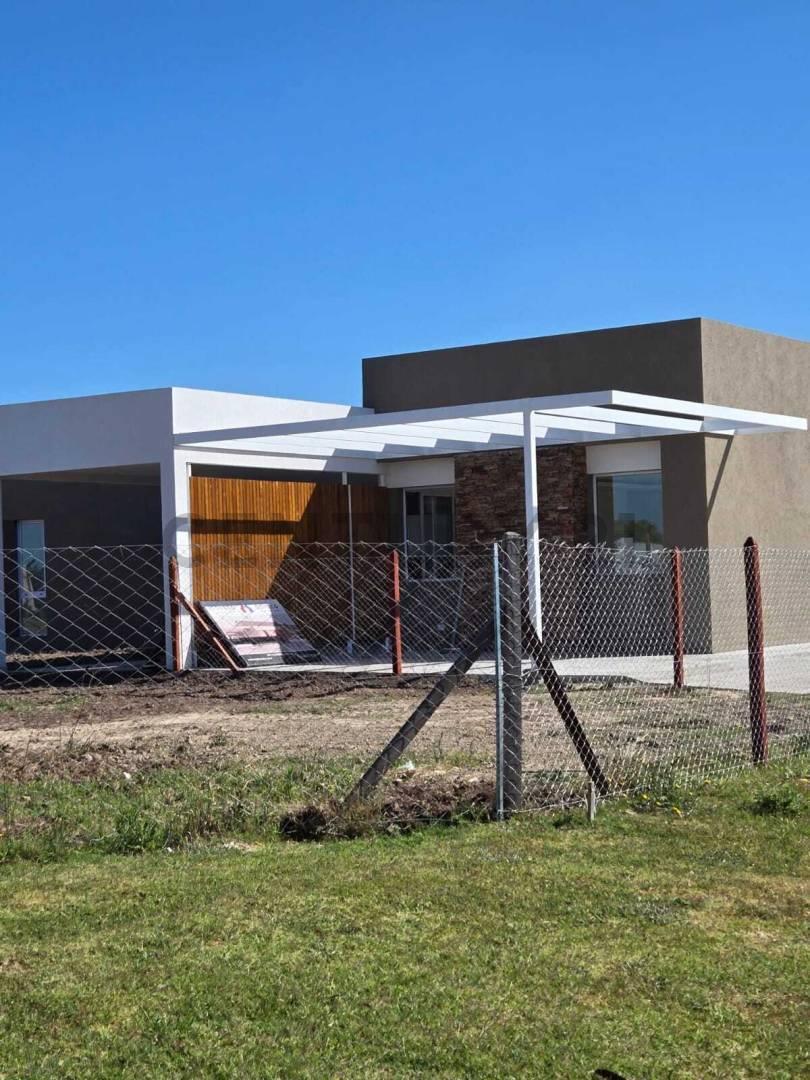 Foto de VENTA CASA EN BARRIO SAN SEBASTIAN- ESCOBAR- PERMUTA, imagen 4