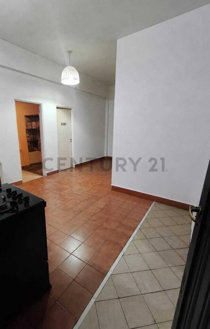 Foto de VENTA CASA CON TERRAZA Y DEPARTAMENTO CON GARAGE, imagen 1