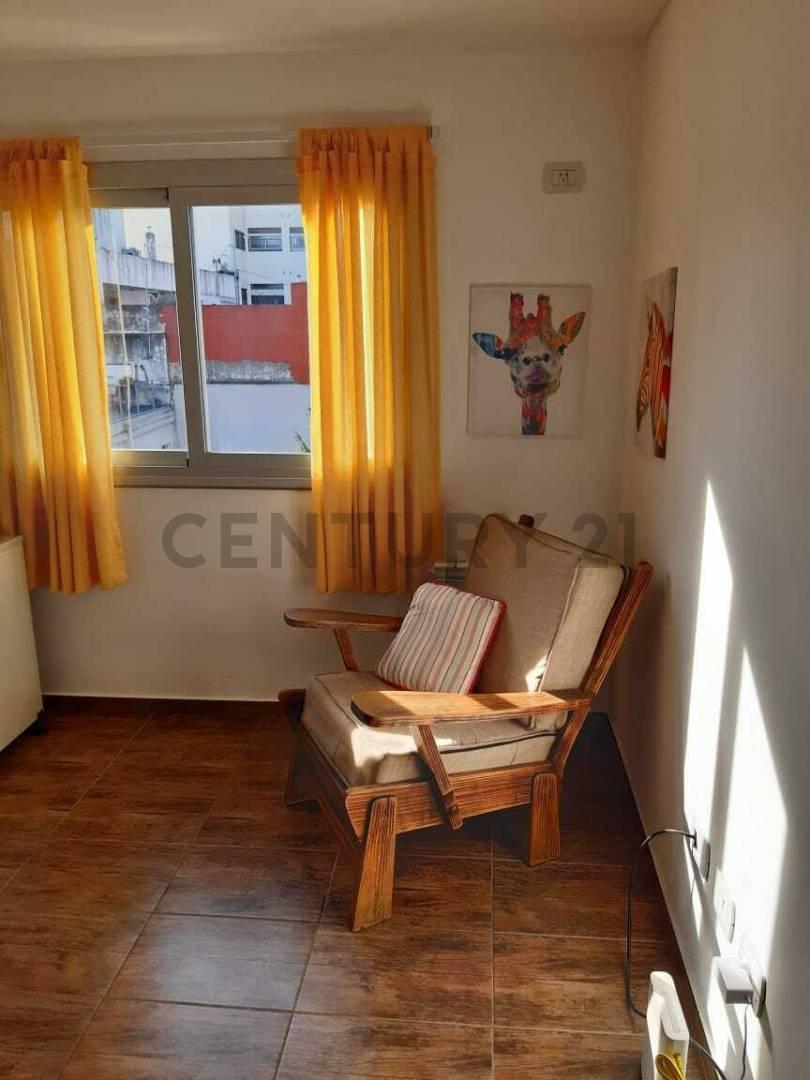 Foto de 2 ambientes con balcón a 3 cuadras de la estación Castelar, imagen 4