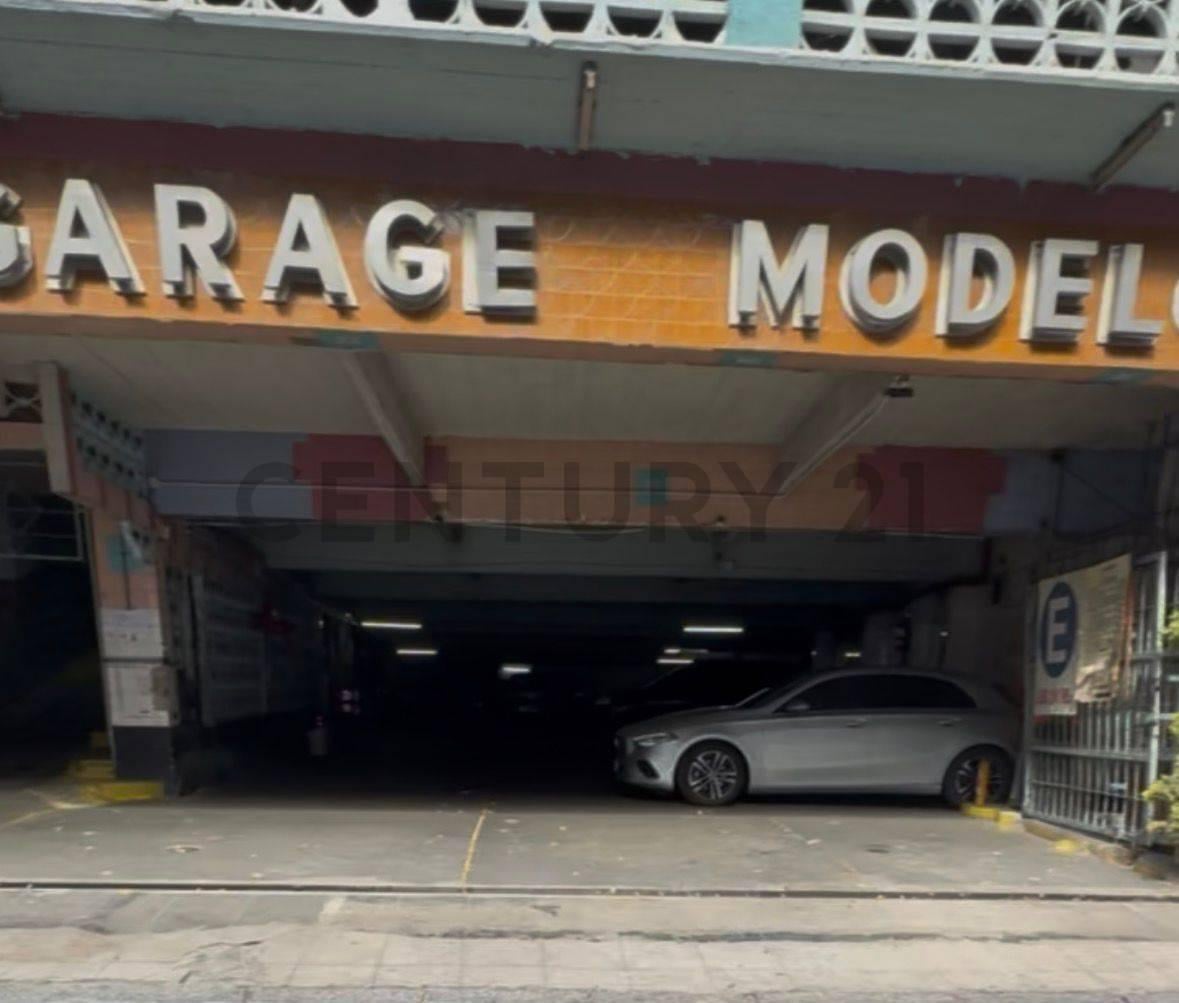 Foto de VENTA GARAGE EN MONSERRAT | LOTE APTO DESARROLLO | PERMUTA, imagen 3