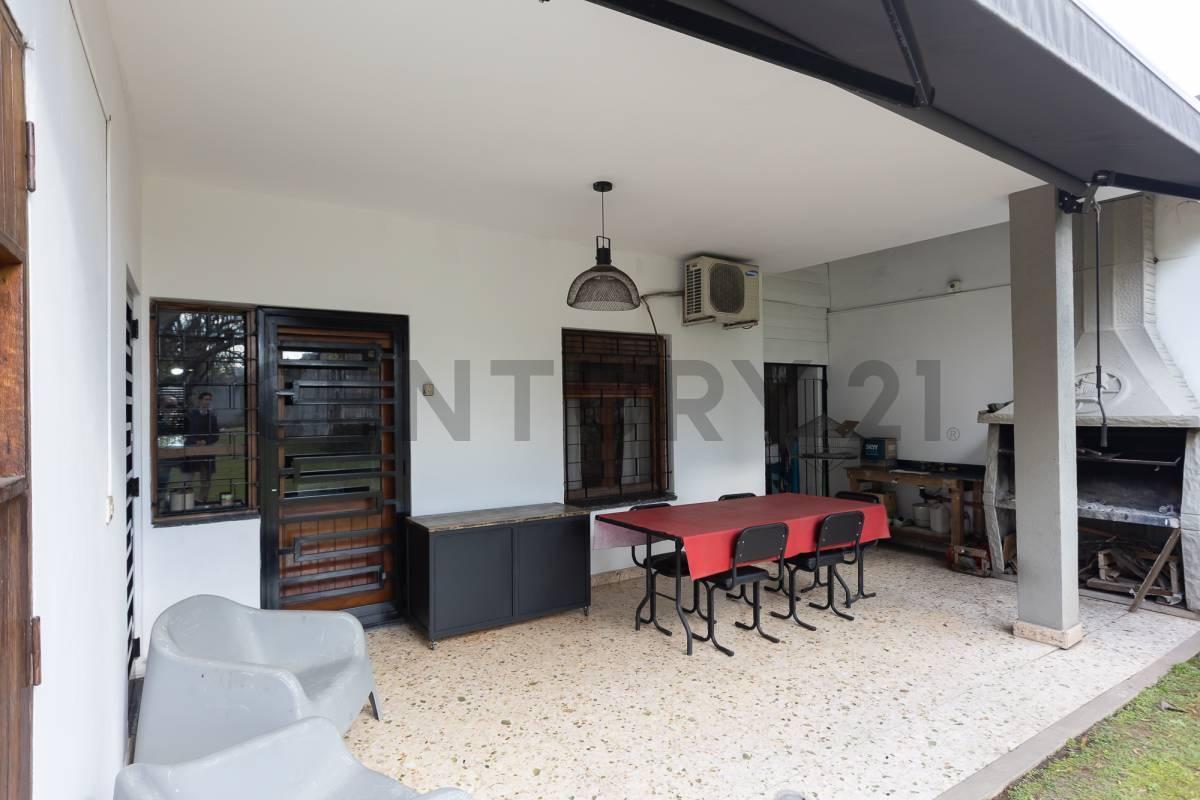 Foto de CASA 4 AMBIENTES REMODELADA – GRAN CALIDAD CONSTRUCTIVA. Apto crédito, imagen 5