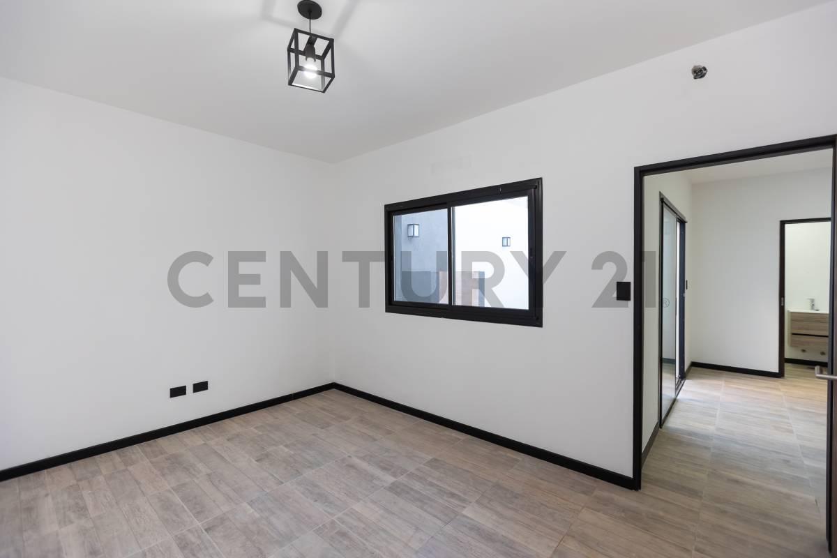 Foto de VENTA CASA 5 AMBIENTES APTO CREDITO- A ESTRENAR EN CASEROS- ACEPTA, imagen 2