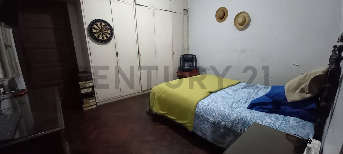 Foto de VENTA CASA MUTIFAMILIAR o APTA EMPRENDIMIENTO EN MATADEROS - PERMUTA, imagen 3