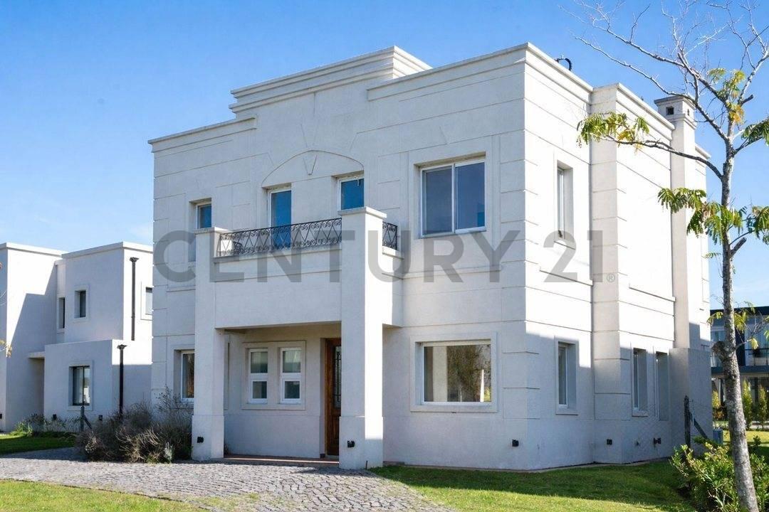 Foto de VENTA CASA 7 AMBIENTES EN ACACIAS PUERTOS DEL LAGO | PERMUTA, imagen 3