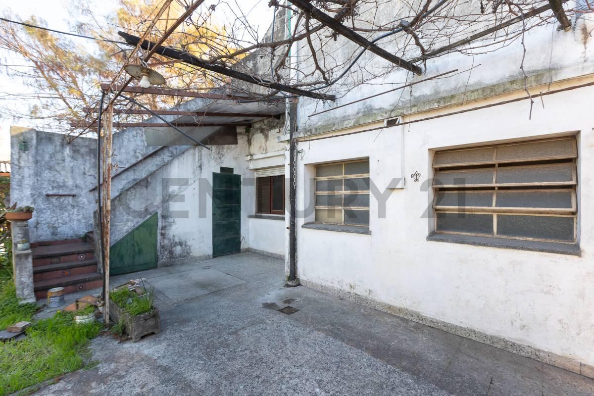 Foto de PH TIPO CASA 3 AMBIENTES c/COCHERA y JARDÍN – VILLA BALLESTER, imagen 4