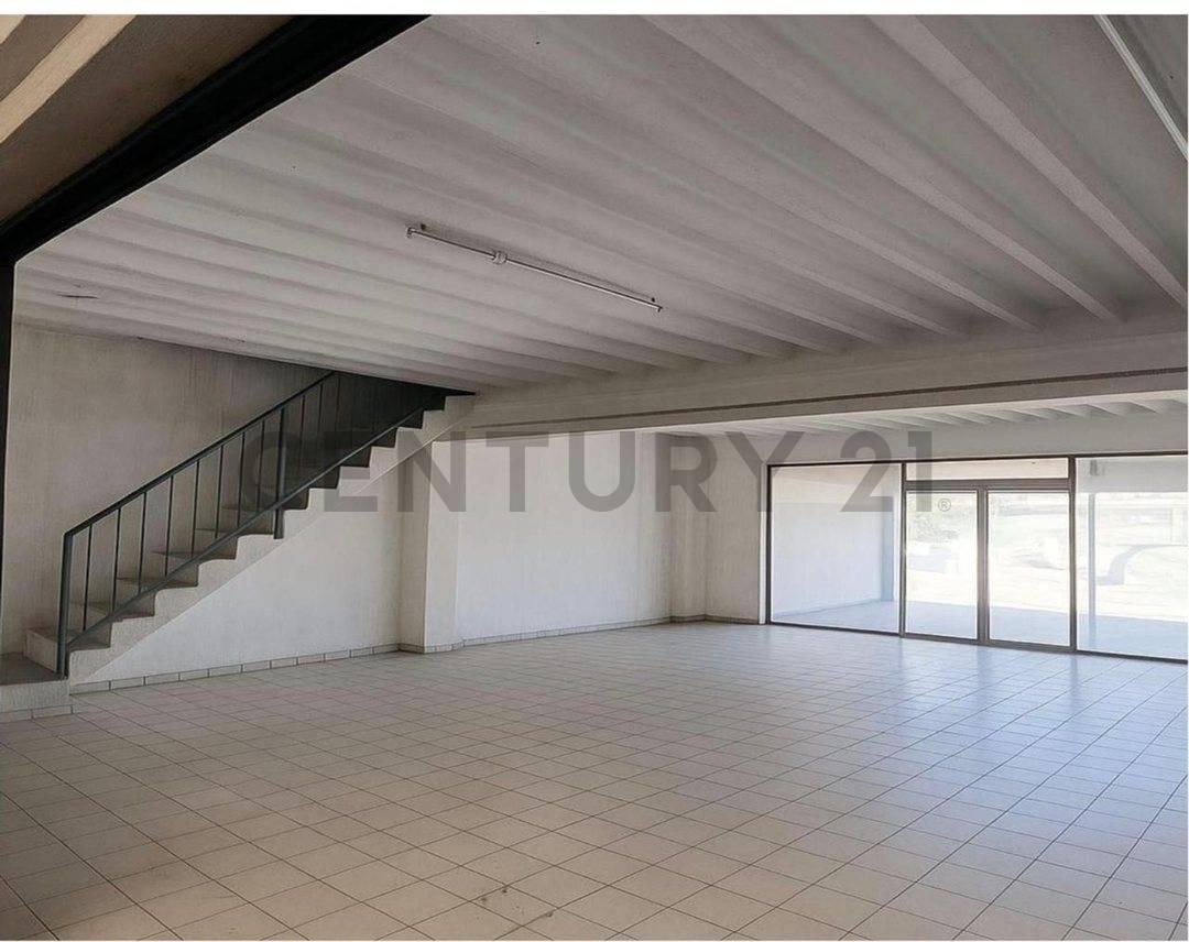 Foto de Venta – Taller Mecánico + Lote Lindero s/Colectora - ACEPTA PERMUTA, imagen 3