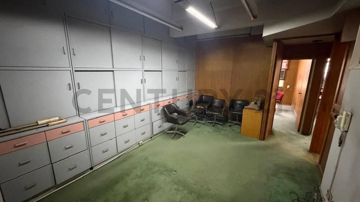 Foto de Oficina 4 Ambientes con Patio y 2 Baños en Tribunales – Bajas Expensas, imagen 5