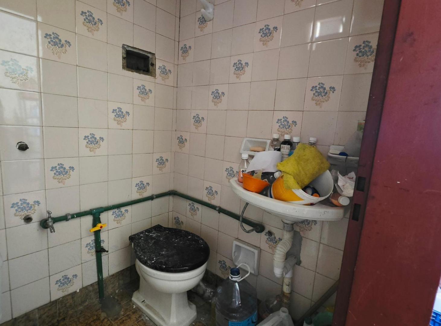 Foto de VENTA CASA 4 AMB JARDIN COCHERA CASEROS, imagen 5