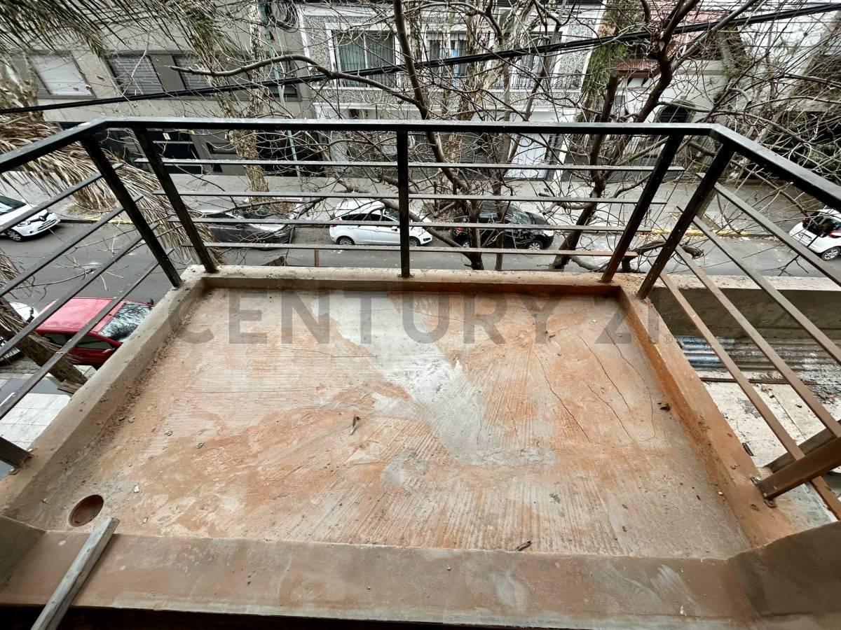 Foto de VENTA PERMUTA MONOAMBIENTE AMPLIO VILLA DEVOTO, imagen 3