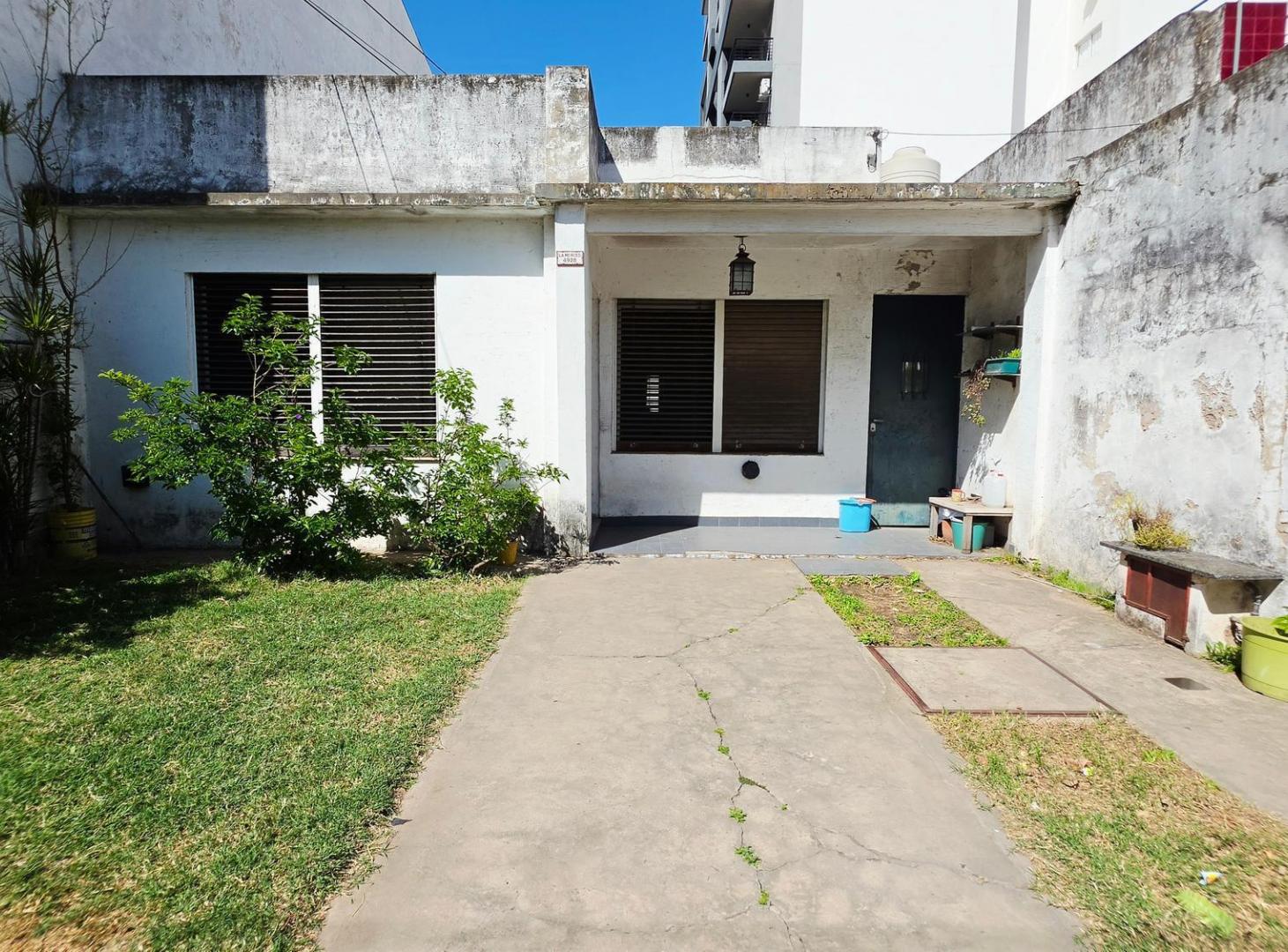 Foto de VENTA CASA 4 AMB PATIO COCHERA CASEROS, imagen 2